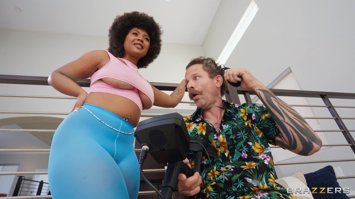 Brazzers – Detecting Some Booty (Avery Jane)